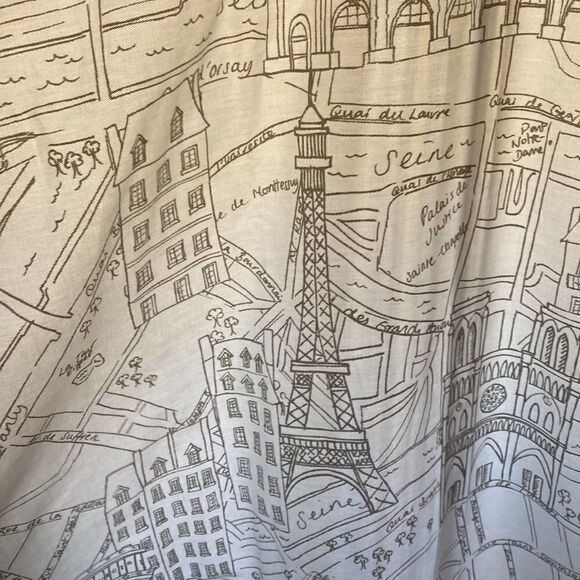 Paris Bathroom Shower Curtain and Matching Hooks and Accessories Set - Picture 4 of 13